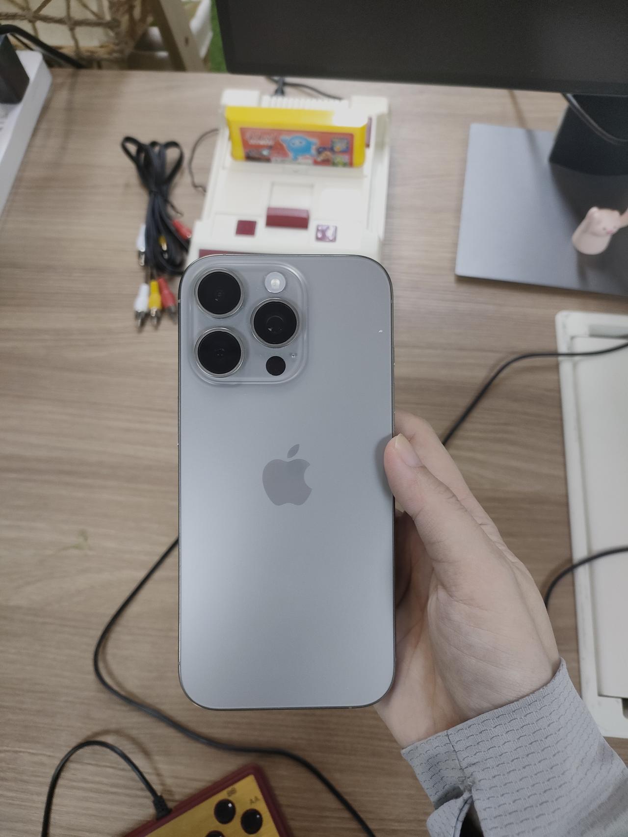 手持iPhone16p,直接换17p还是等18p?

好纠结。。。手上用的还是两