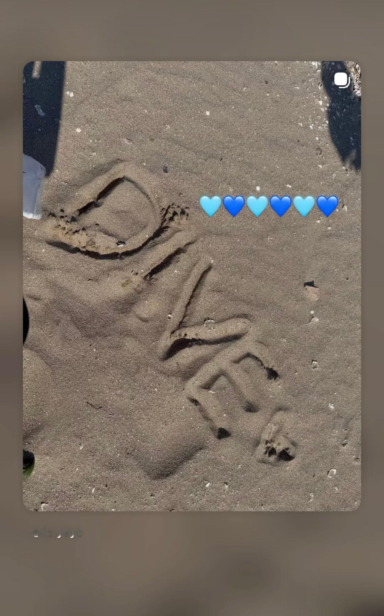 260904 liz.yeyo story ​​​
