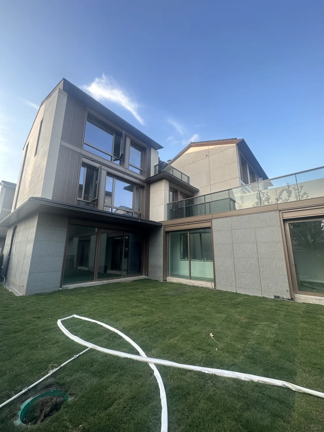 仁恒有园别墅业主必看！门头花园即将完工 🏡