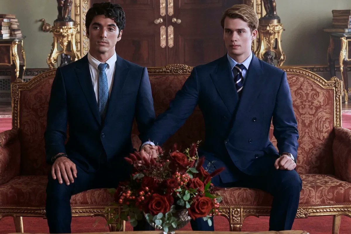 尼古拉斯·加利齐纳表示，《星条红与皇室蓝2》将于2026新年开机，这个说法与此前