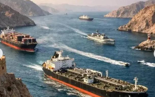 霍尔木兹海峡走不通了，但阿联酋早就给自己修了条“高速出口”。这条输油管道，成了压