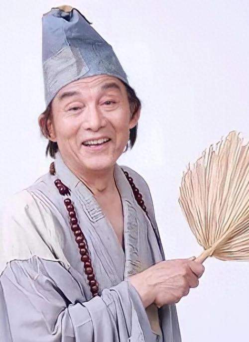 90岁游本昌宣誓入党！21页申请书，字字都是真心