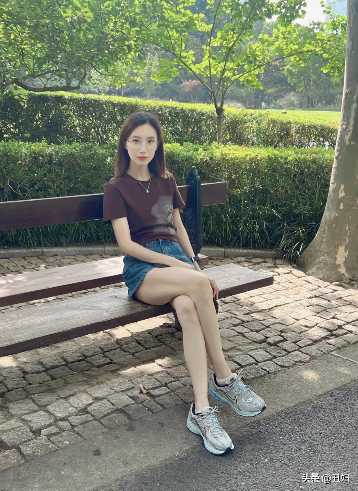 所见随拍美好等待合适时机，比如人物表情最好的时候。