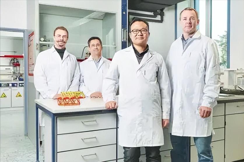 难怪德国最近对华这么硬气，原来是因为工厂集体来中国扎堆！德国把好几个国家级重点实