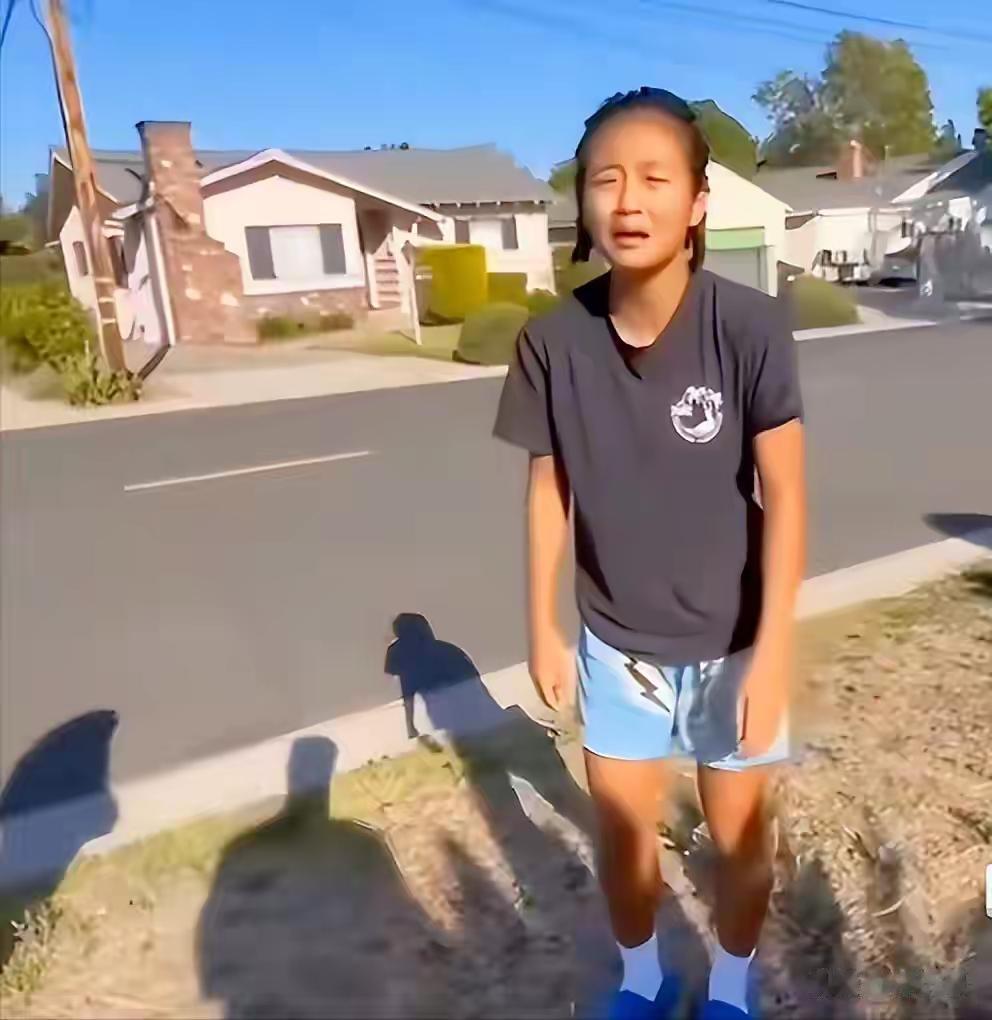 什么天才少女？
放在中国那是天才少女，张家裔小姑娘，可在美国，却成为房东嘴里的“