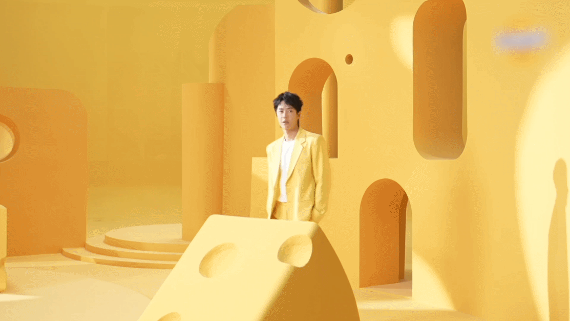 #王一博怎么做到又奶又酷的# 啊啊啊我不准还有人没看过这个新鲜出炉的王 一博， 