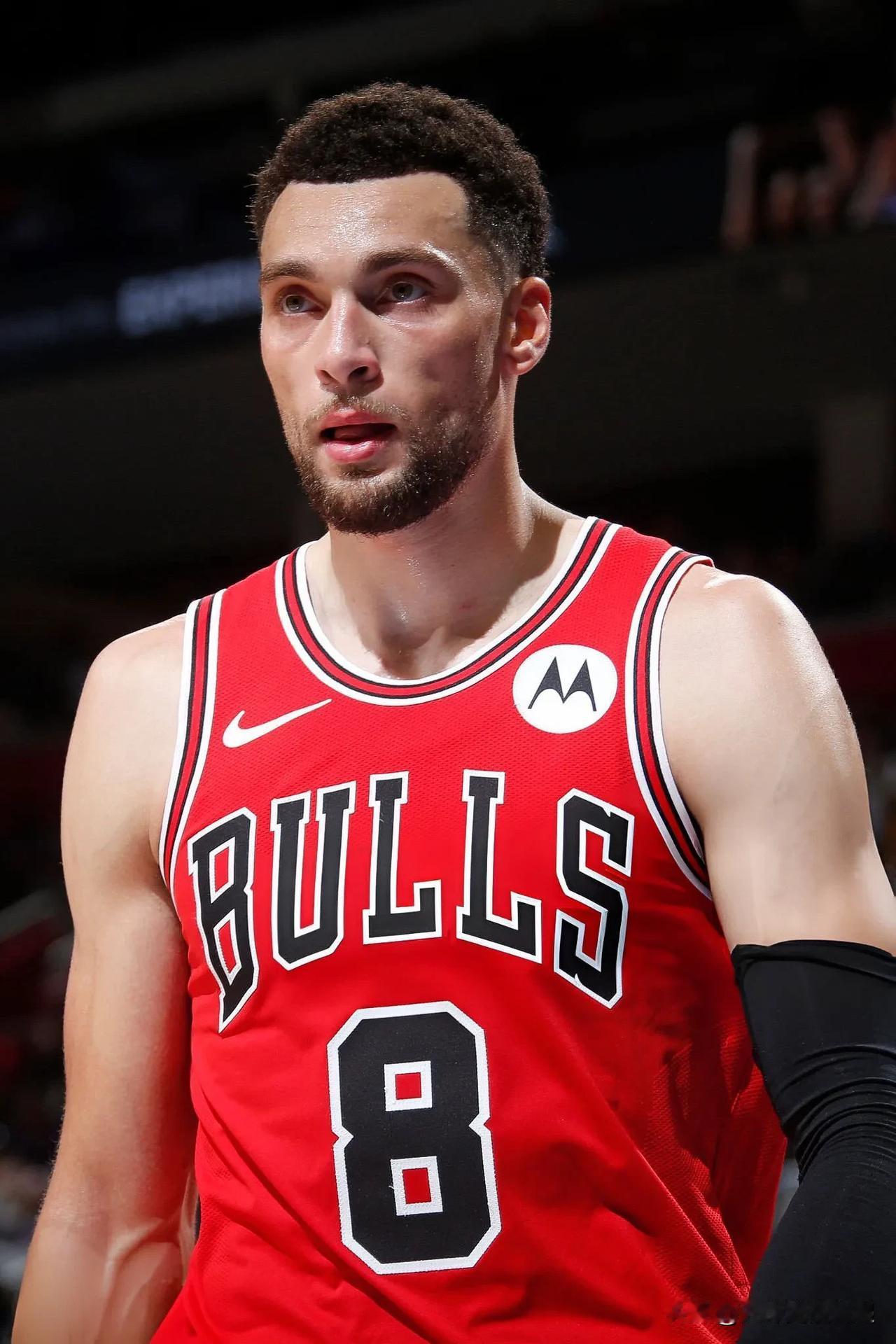 公牛队对扎克·拉文的要价大幅下降

他们的要价是全明星级别的天才和首轮选秀权，但