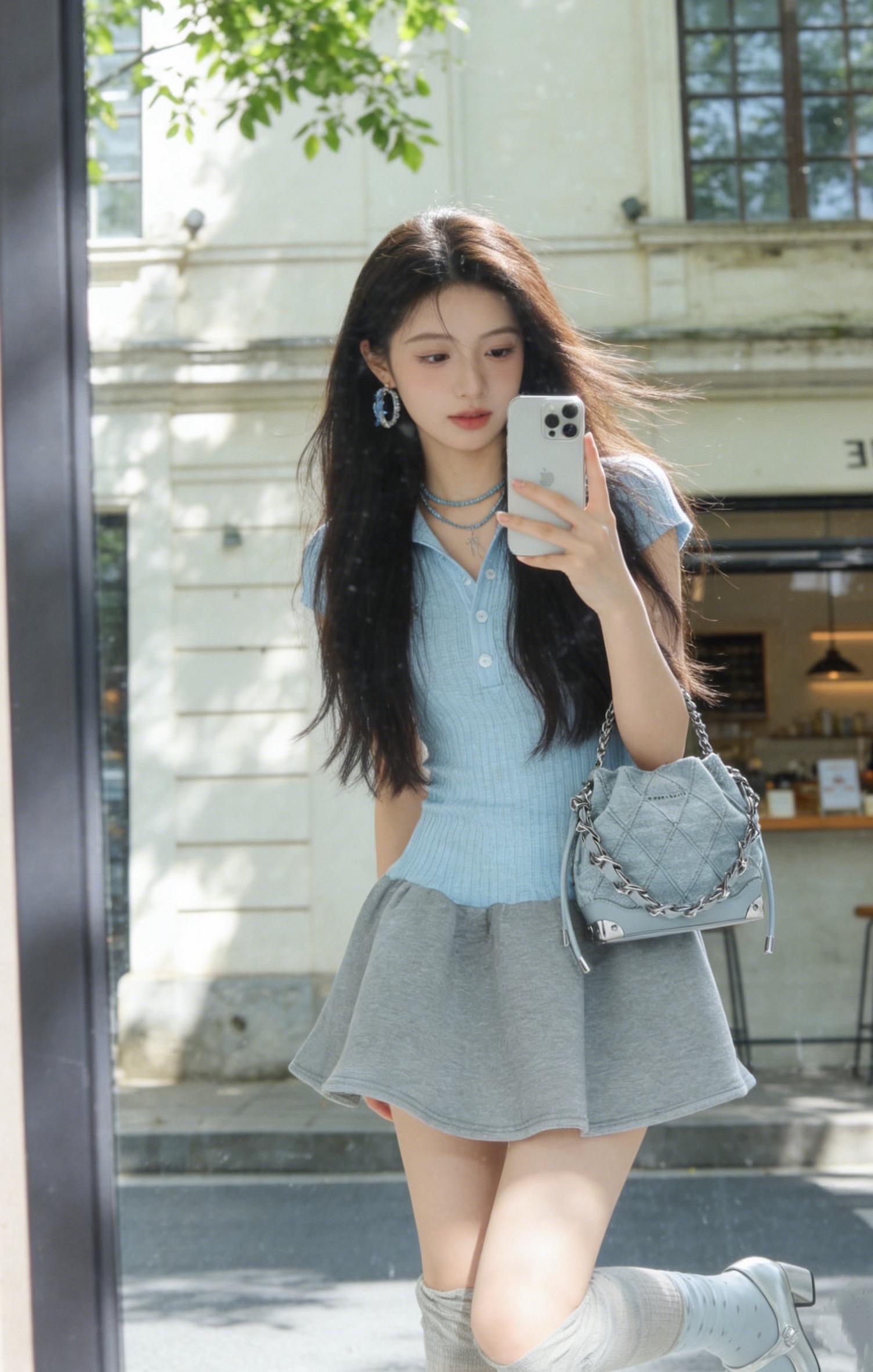 跟着韩女学拍照📷。