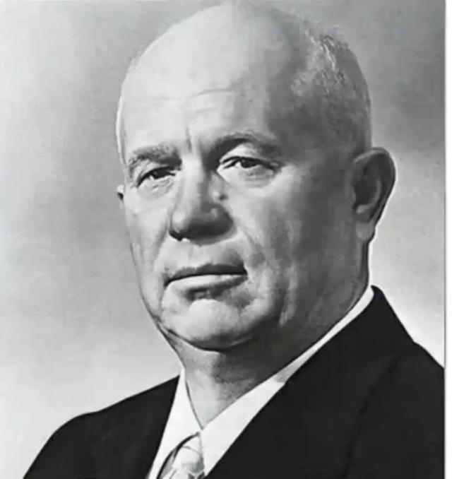 赫鲁晓夫对中国三大贡献：将斯大林时期赖着不给的旅顺港归还、为中国提供百万吨粮食，