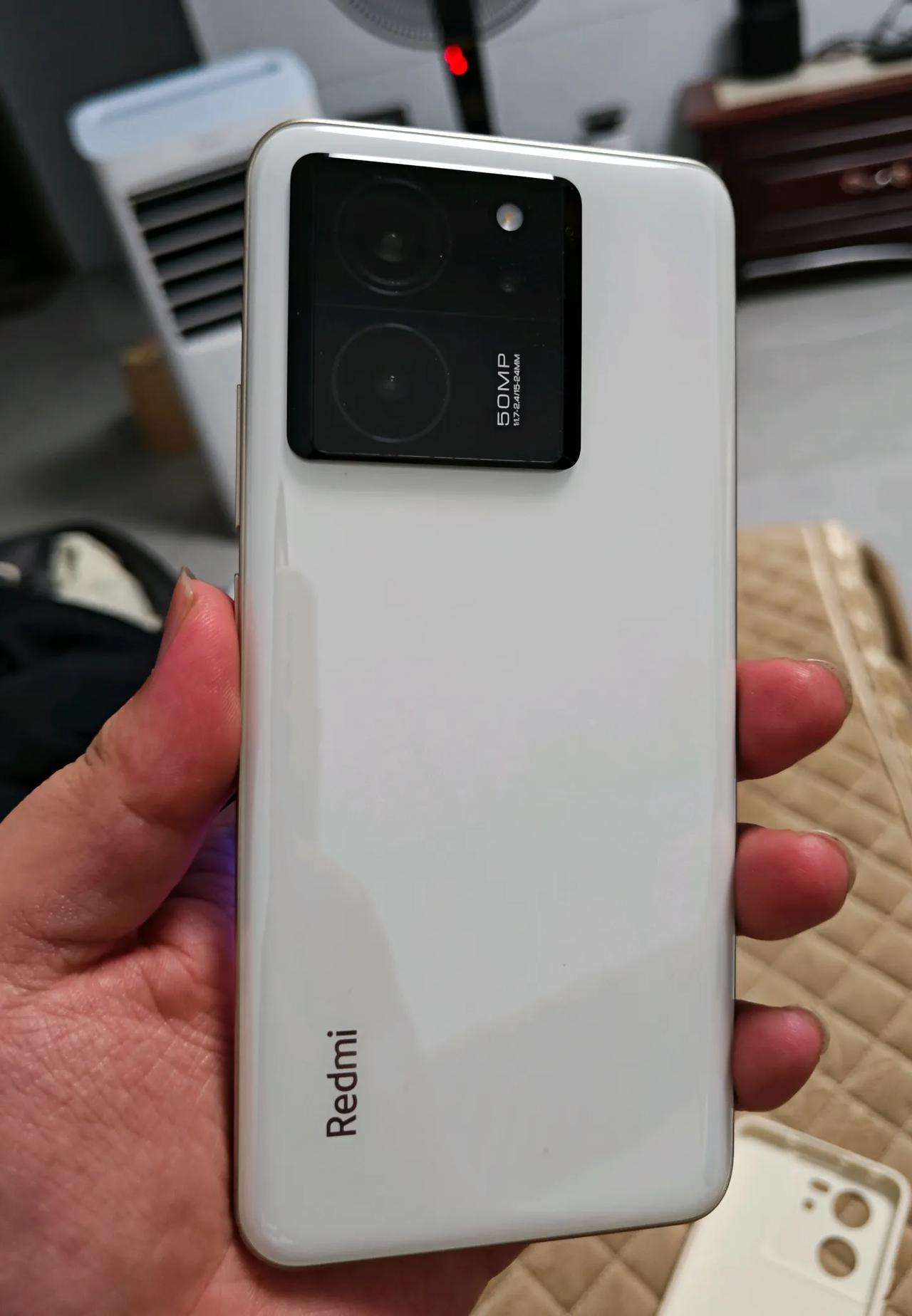 被严重低估的一款“神机”，k60至尊版在10W+销量的基础上，好评率为99%，果