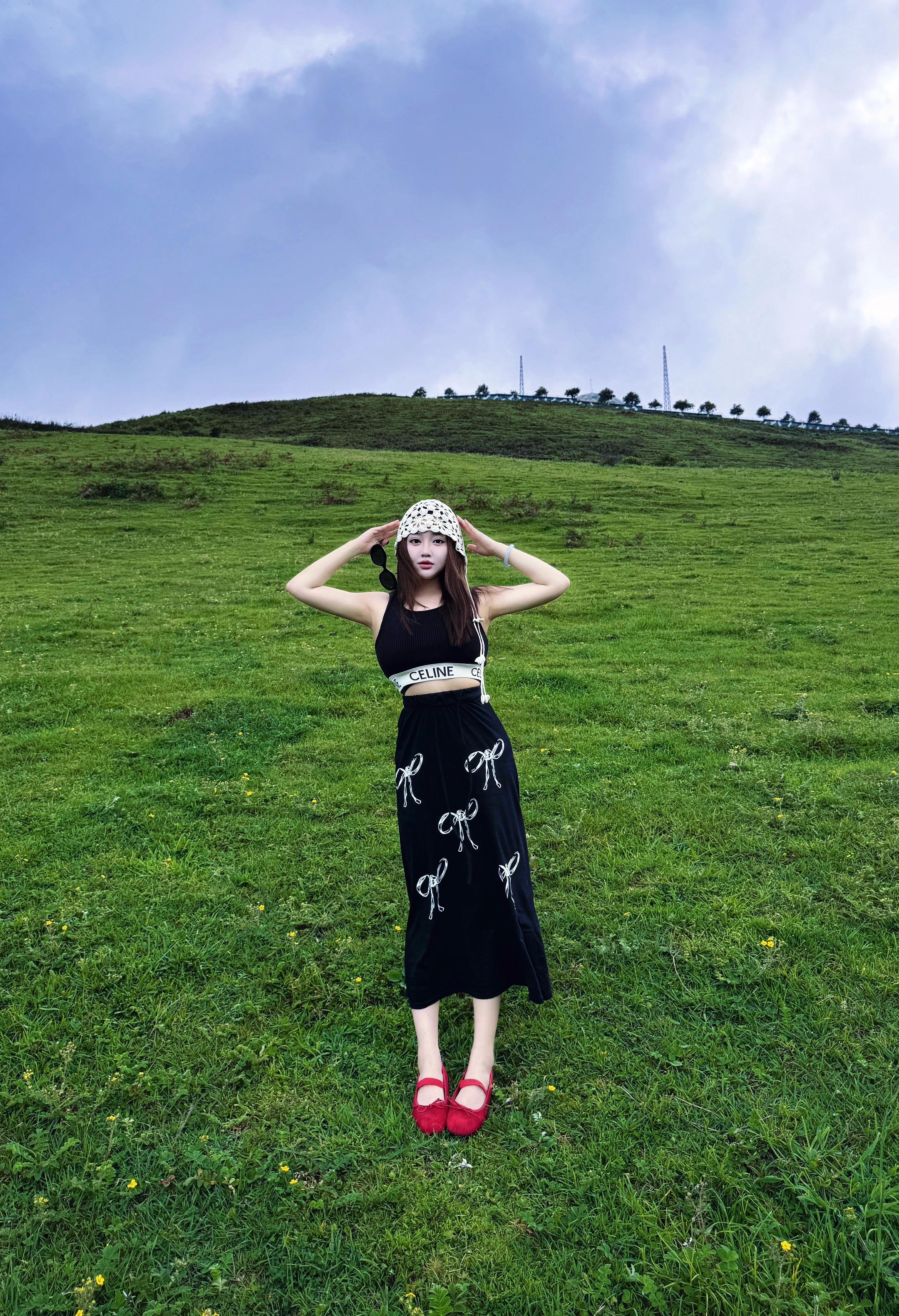 我们读过的书，说过的话，看过的山，见到的人和事，最终都会变成我们脚下的路