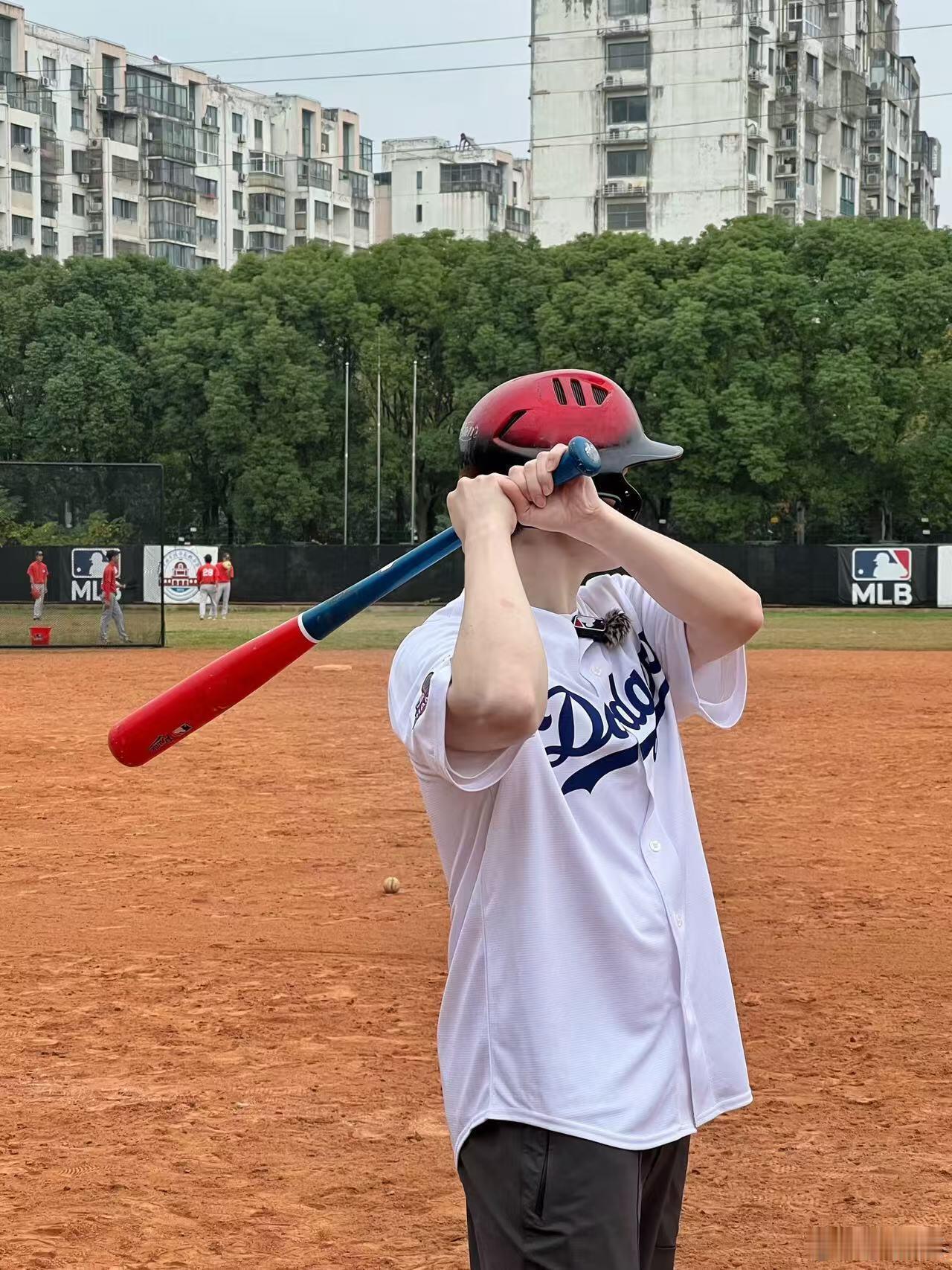 樊振东MLB中国区冠军荣耀大使 官宣了！樊振东新身份👍🏻樊振东解锁新身份，成