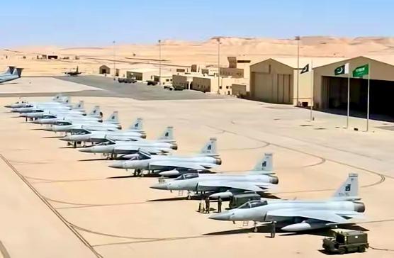 沙特这次真要感谢特朗普，如果不是特朗普对伊朗开战，估计沙特永远也不知道，美军基地