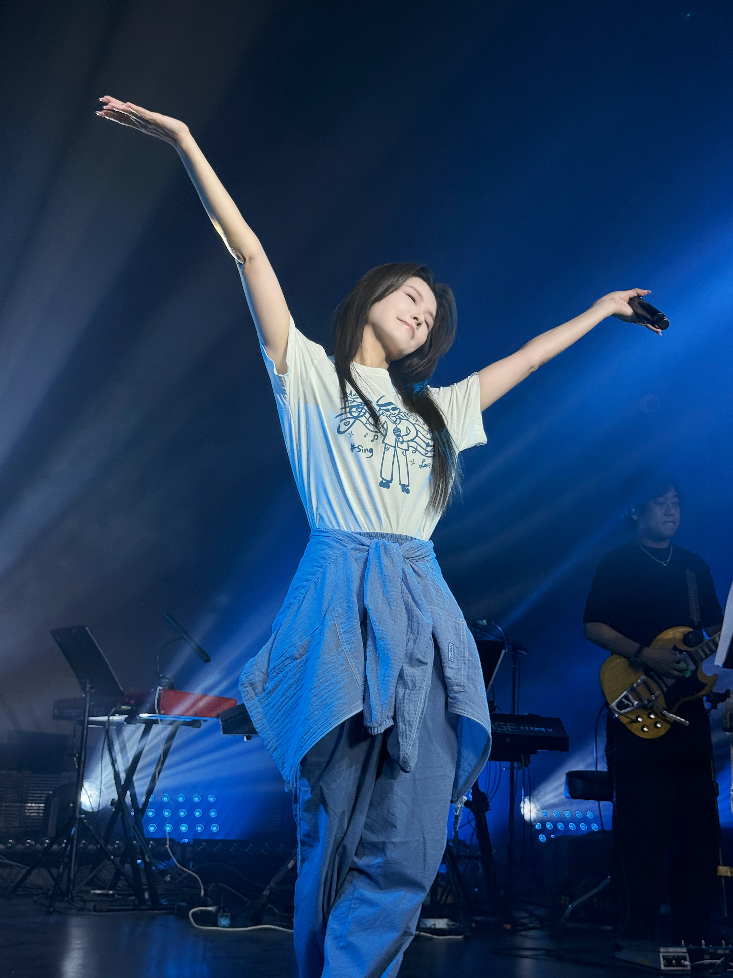 徐洁儿音乐会嘉宾黄灿灿徐洁儿黄灿灿by5减3综艺结束之后依旧互相捧场支持，黄灿灿