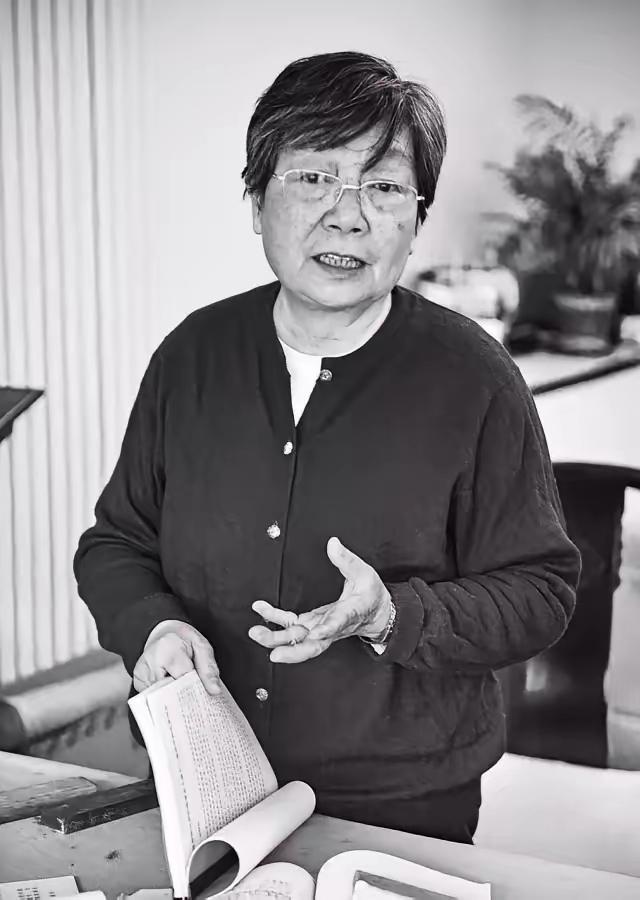 程世蓉，71岁，退休物理所职工，不是律师，也没权力，可陈满坐了23年牢，她盯了1