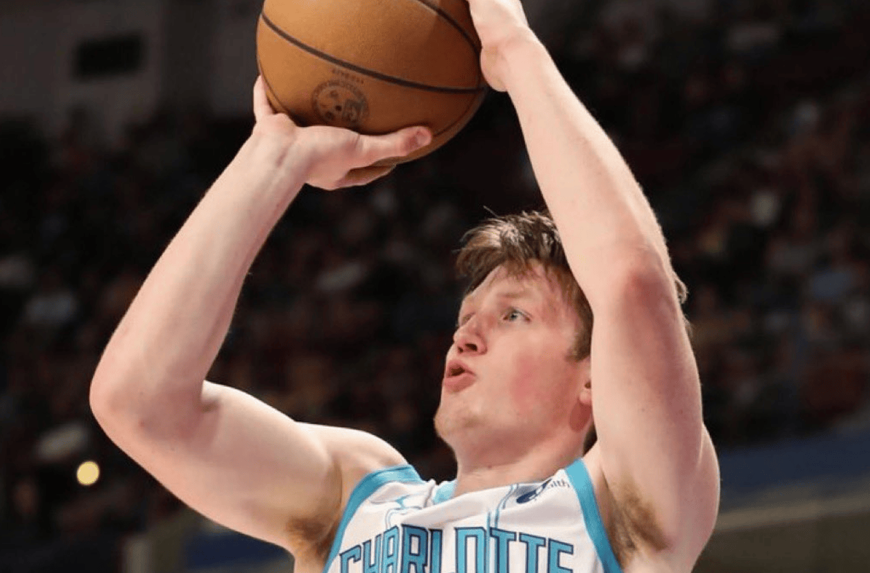 克尼普尔目前已11次单场拿到20+得分，本届新秀中最多