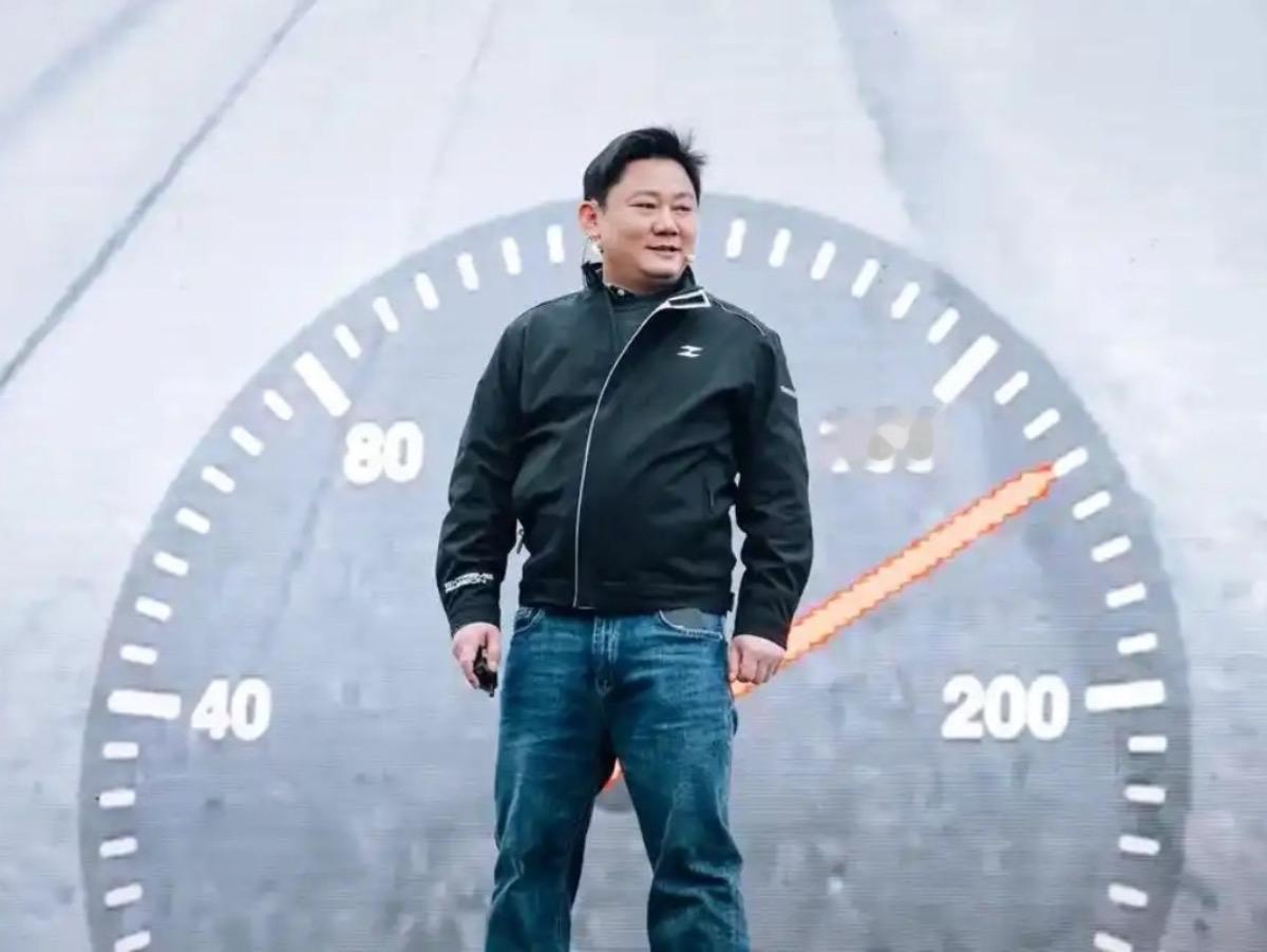 张雪6月10日到访北京阿里总部，难得出门走访阿里，这个是商业品牌活动吗？是的。