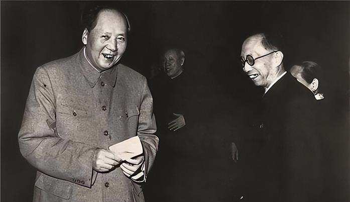 1962年毛主席宴请末代皇帝溥仪，提问传国玉玺下落，溥仪当场坦言自己确实不知道