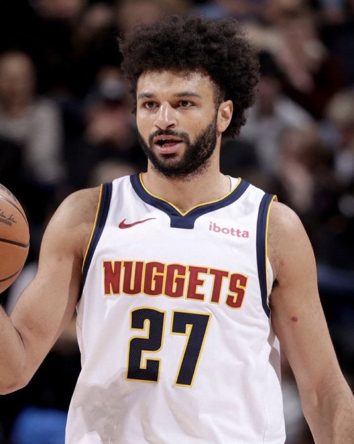 湖人战胜掘金 湖人终于破了“穆雷魔咒”，今天湖人杀手连🔪都没掏出来。穆雷今天打