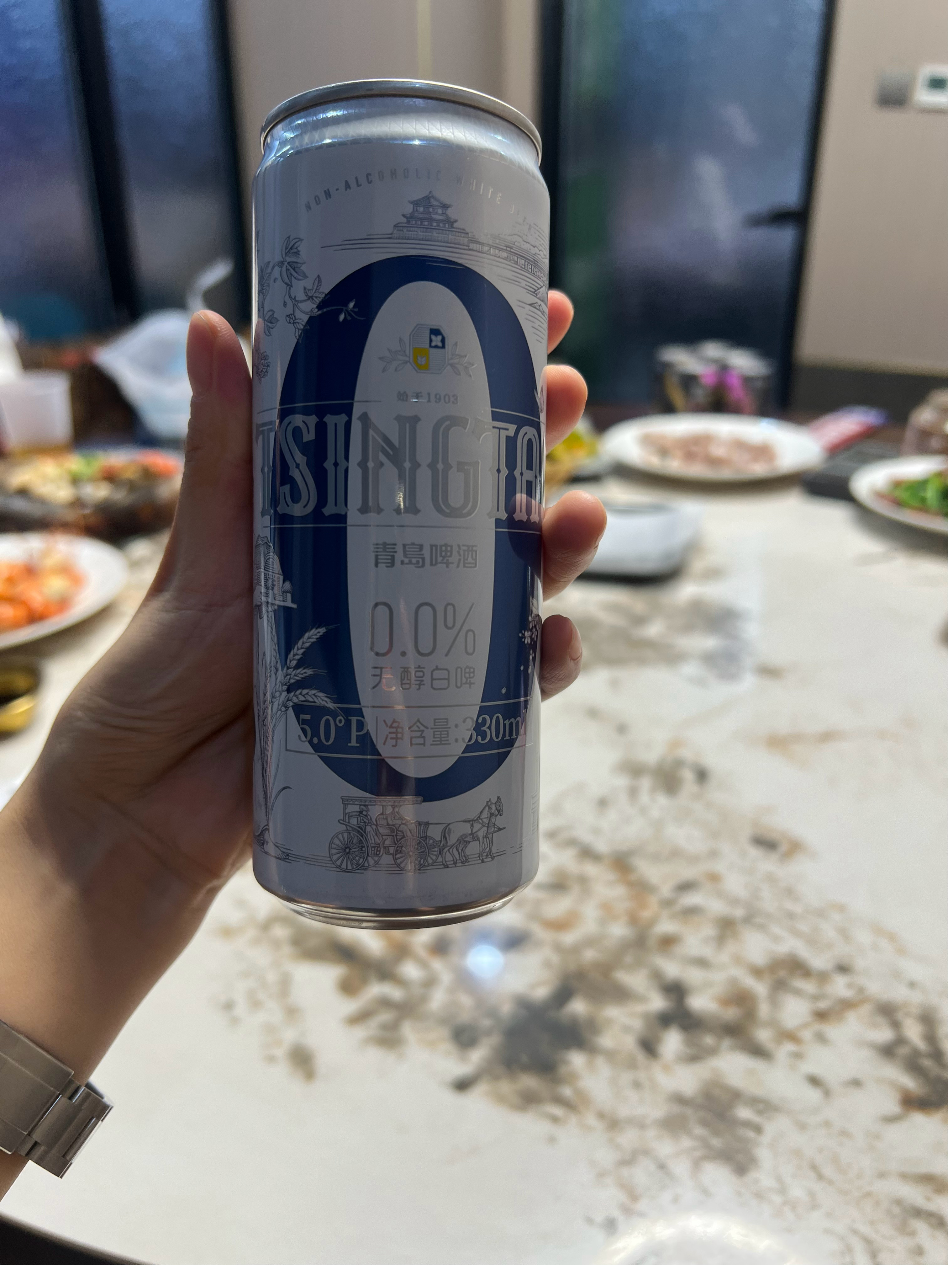 第一次喝这种无酒精的啤酒 ​​​