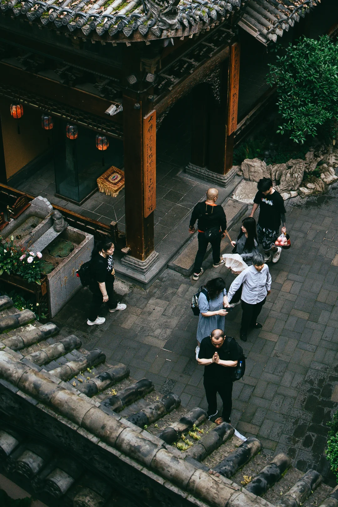 重庆罗汉寺｜坐落在闹市区的静寂寺庙