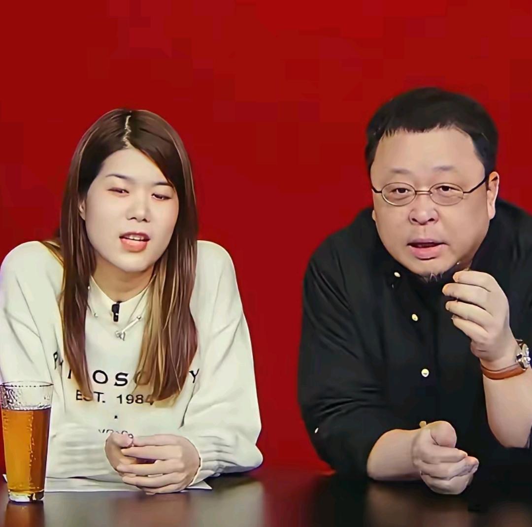 贾国龙盼望的好日子要来了，不是罗永浩变了，他是还完钱彻底不装了。欠钱的时候交个朋