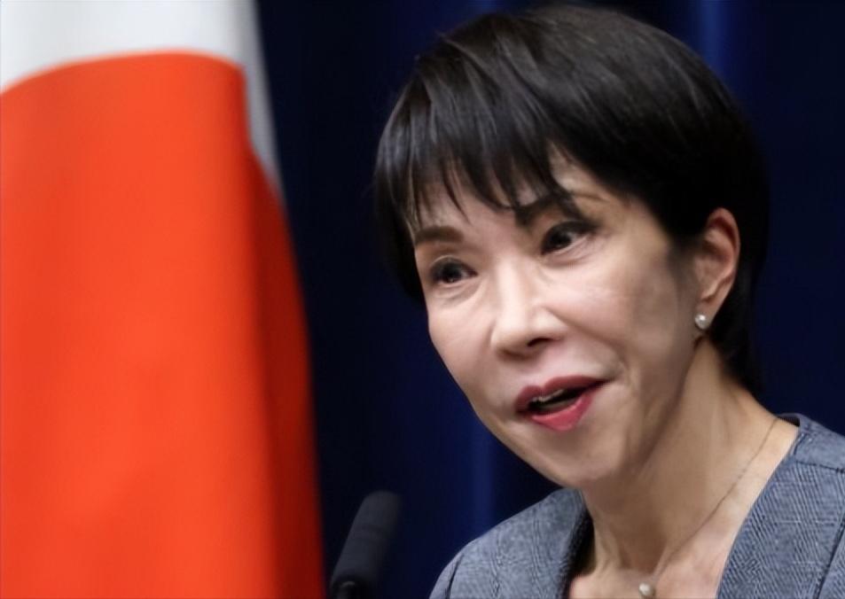 就在刚刚，
日本正式降级与中国关系，还做出一个恶劣挑衅表态。
 
2026 年 