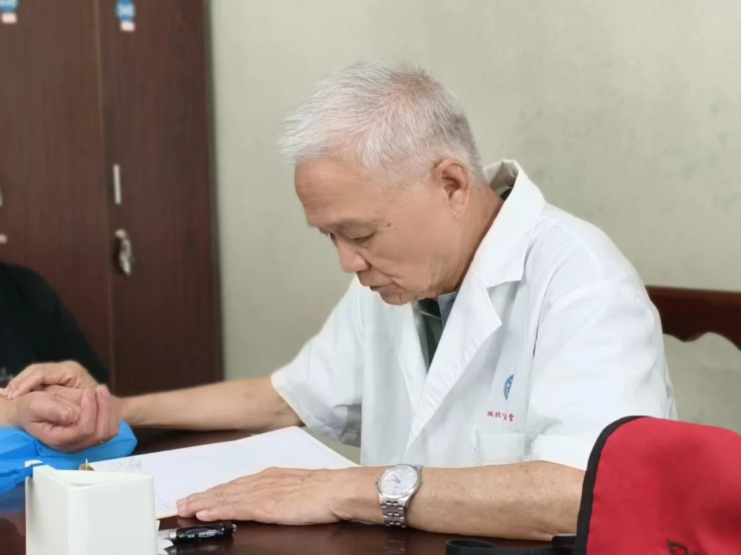 大家好，我是湖北中医药大学张正浩教授