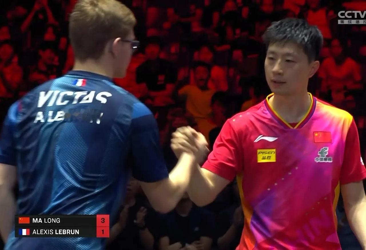 马龙3-1战胜勒布伦晋级32强！
#WTT大满贯赛新加坡站2024# 男单首轮，
