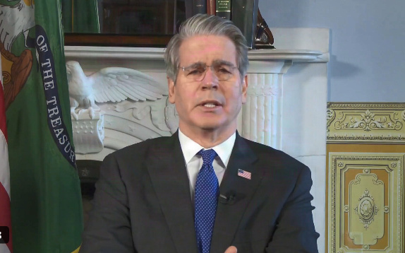 【在拉美，#贝森特大谈对华公平竞争#】肆意入侵他国、到处发起贸易战……美国已然成