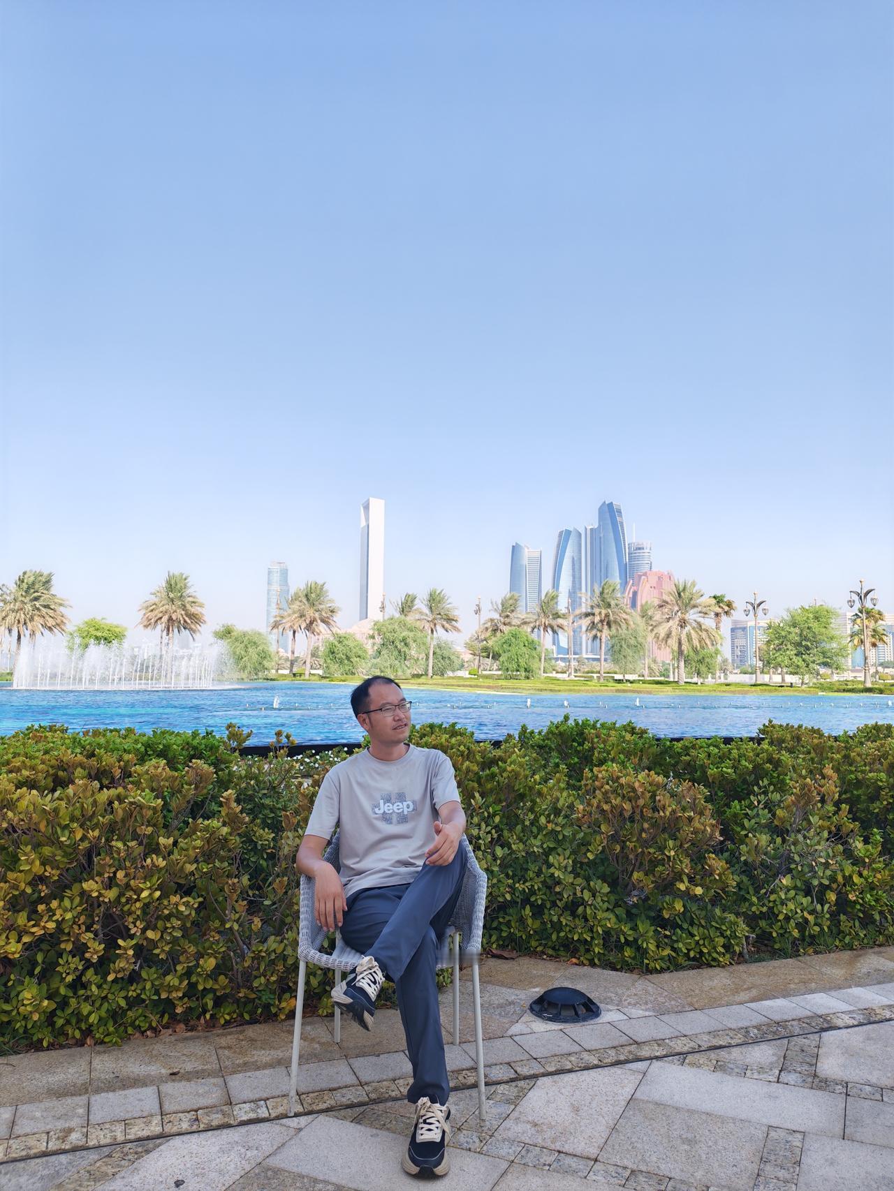 你要是已经有一套能稳定赚钱的系统了，那现在最该干的就一件事——执行。 　　别琢磨