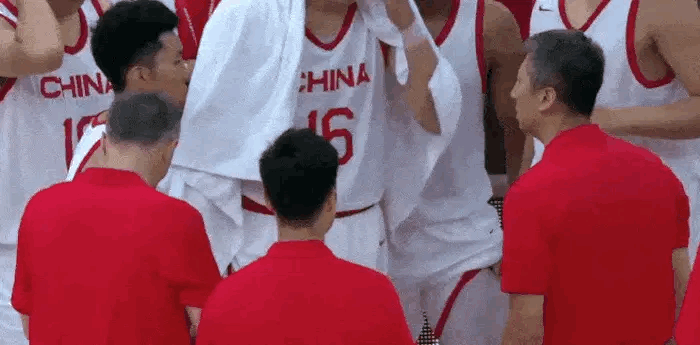真的不怪郭仕强指导！

这届中国男篮真的是完全没有希望！！！

有潜力的年轻人（