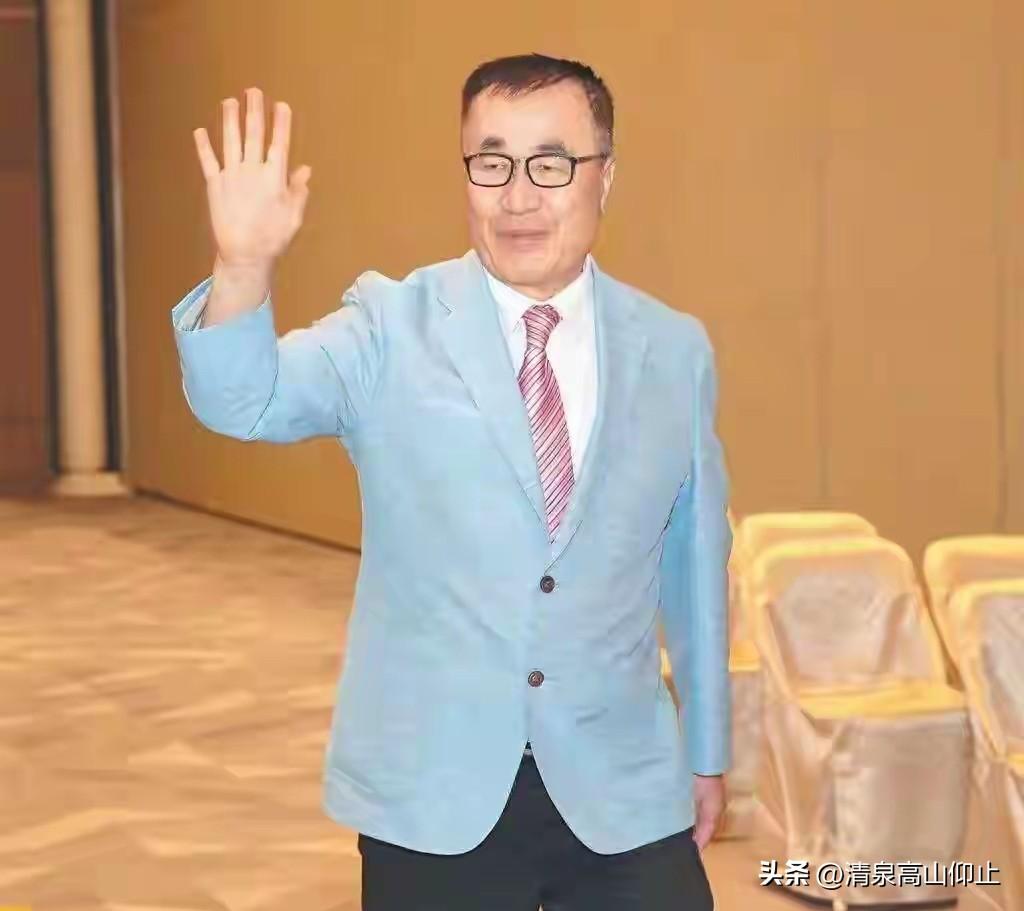 老长官云集，川伯好人缘！

本周日，新北市长候选人李四川的第二场造势大会将召开，
