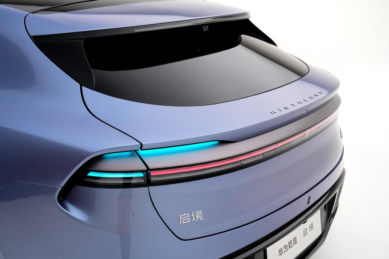 品牌发布会重磅登场，启境GT7重塑高端出行格局
这次的启境品牌全球首秀，最受关注