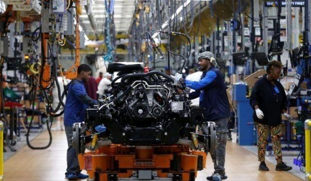 为啥一旦去工业化，就再也回不去了？美国铁锈带就是典型例子。上世纪七八十年代，底特