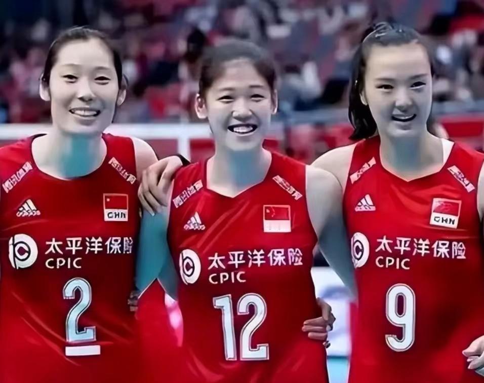 中国女排0：3意大利，朱婷被雪藏耐人寻味，大胆推测不外乎以下七个原因：
 
1、