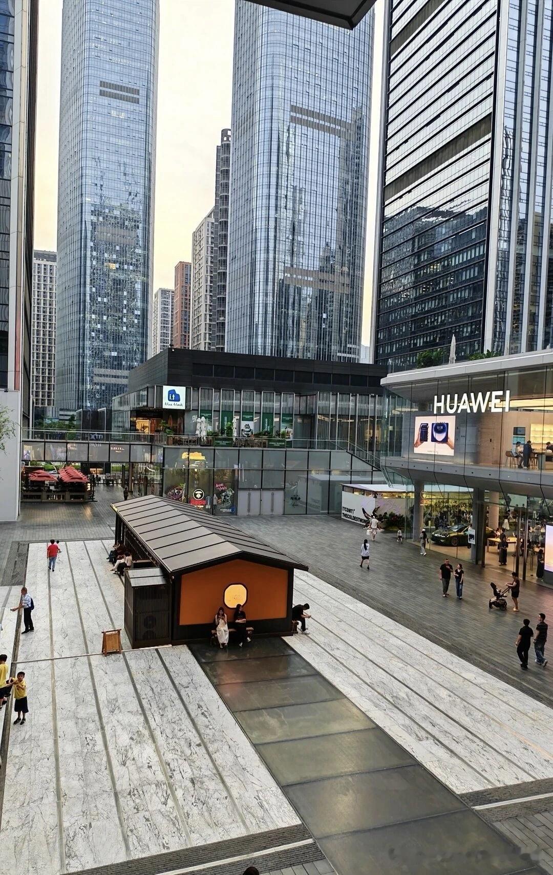 鸡汤文容易通过审核，信手拈来，毫不费力，分享一篇英语小短文：
A new day