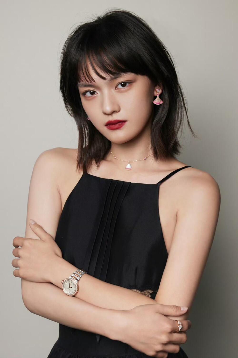 演员文淇自曝因拍戏跳入污染河水致感染，遭到医生恶意盘问 并称其“手法极其粗暴”，