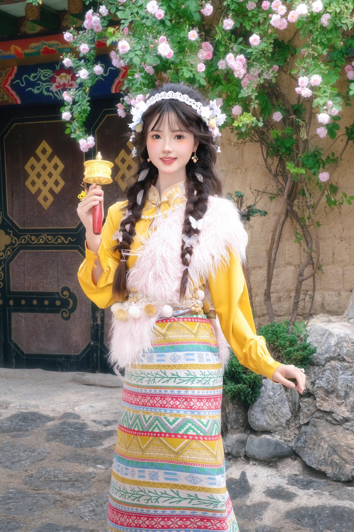 美哭啦！总要去一次香格里拉吧。拍一组超美的藏服写真！