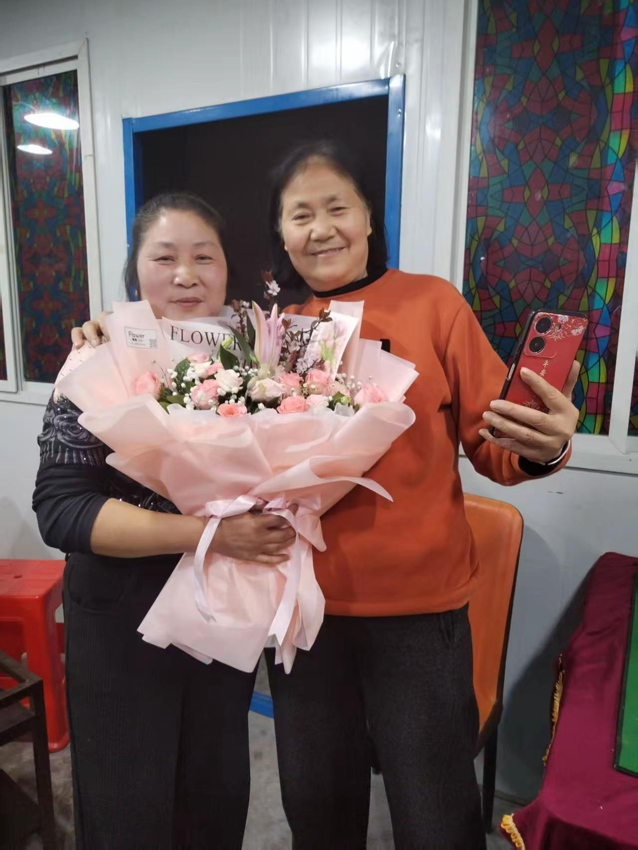 祝美女们节日快乐