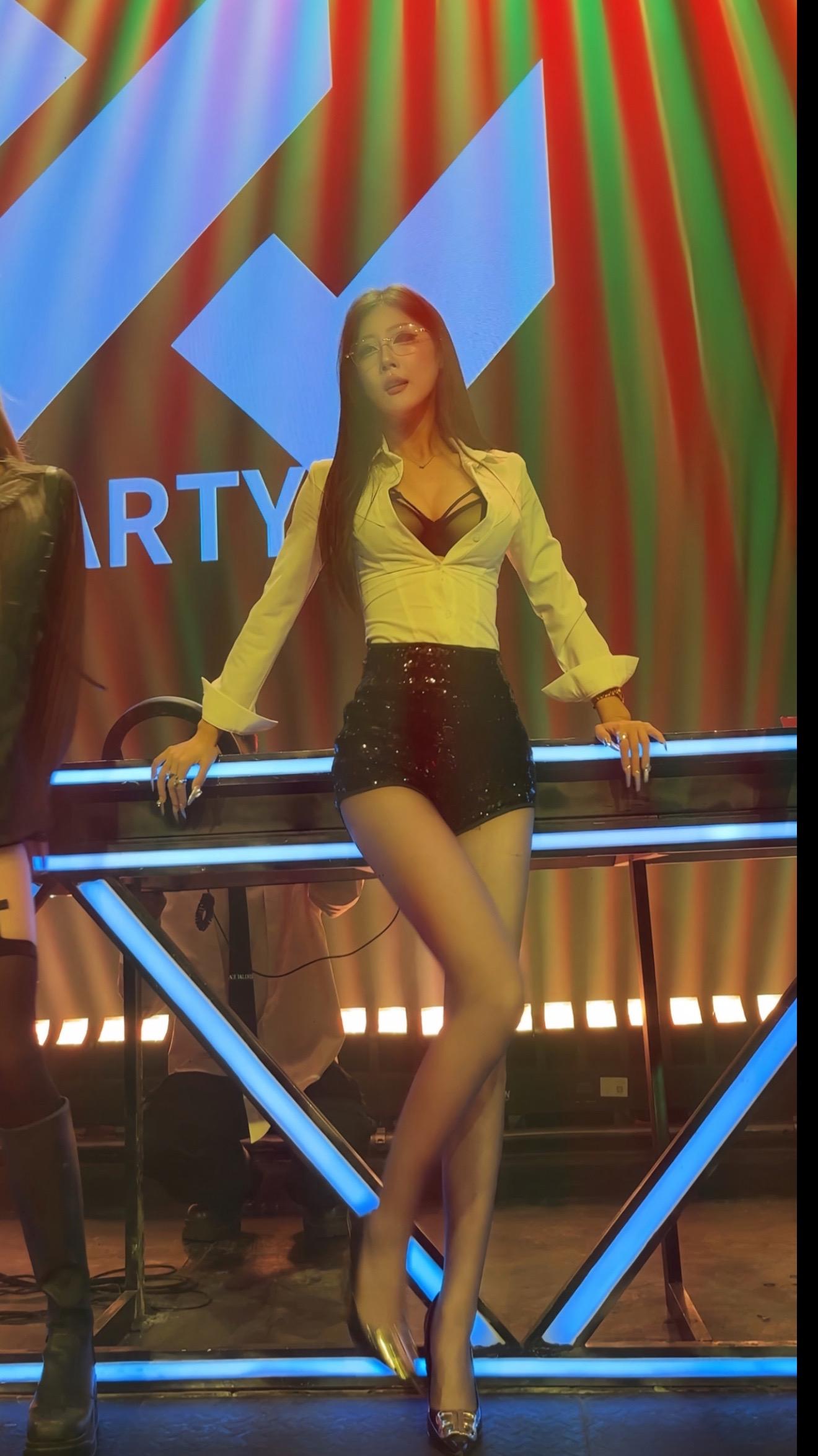 dj我被彩虹劈了