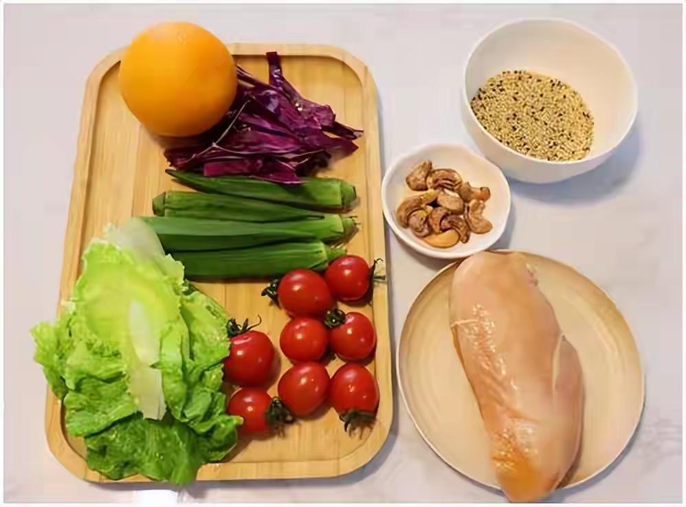 ✨中国人吃不了白人饭✨

✦ 中国是一个有几千年悠久饮食文明的国家，以前有一些人