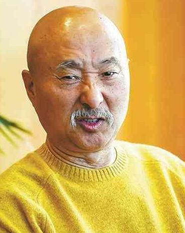 陈佩斯心里的石头终于落下了



《戏台》投资一亿，
票房快四亿了。
陈佩斯这把
