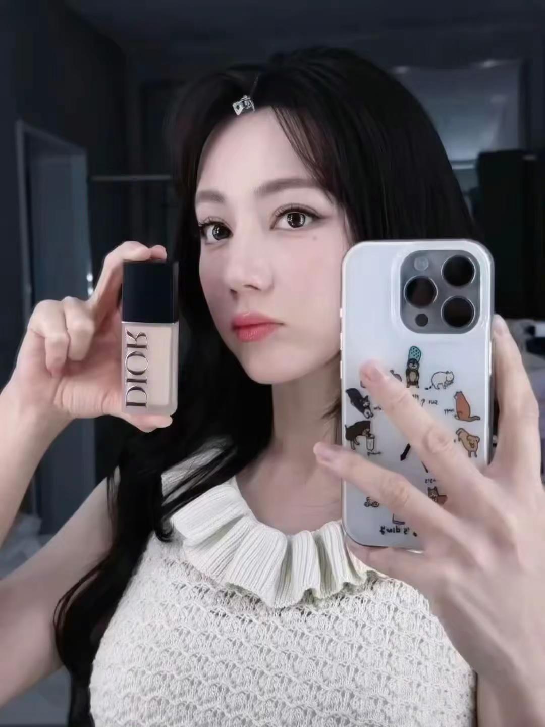 好美好美，好喜欢这个妆容啊，干净清透迪丽热巴