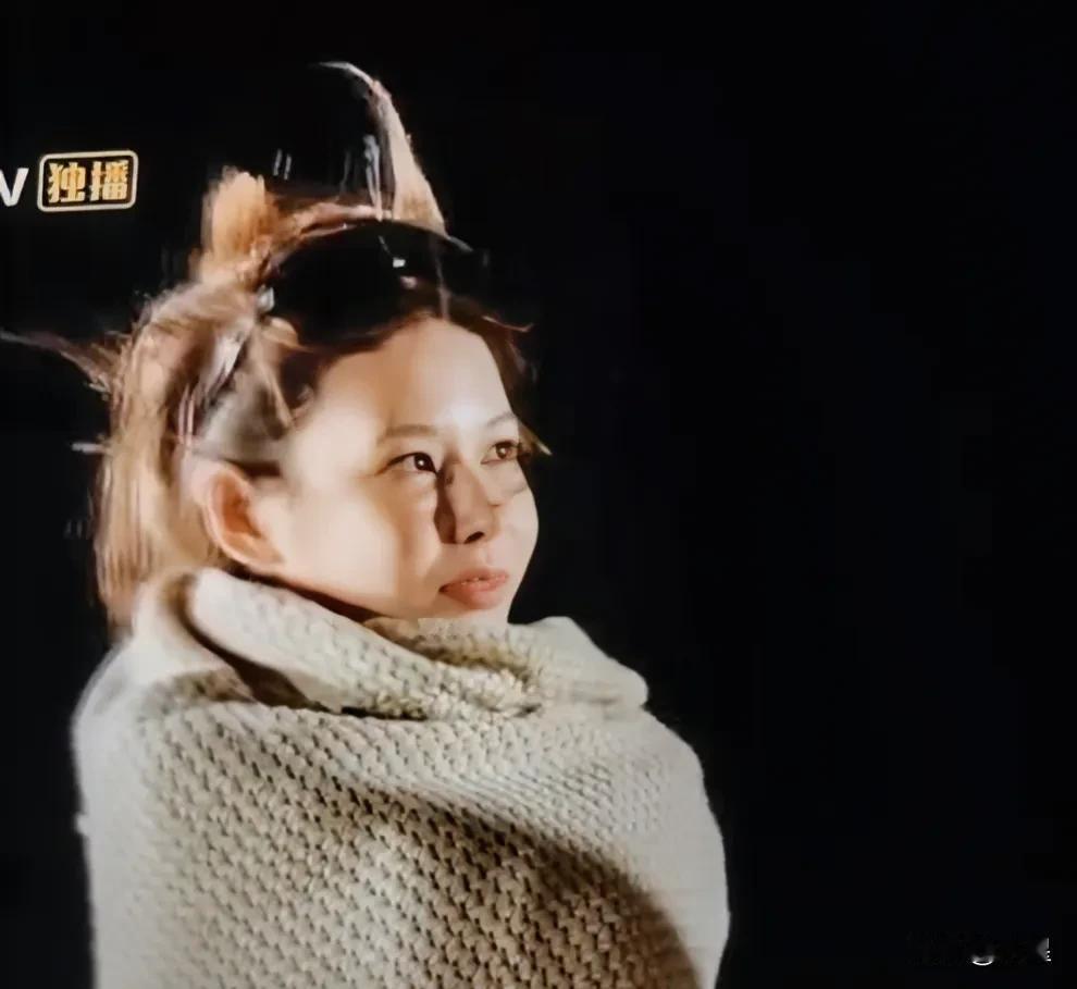 熏鸡事件，让人看到了葛夕的真与善
真的应了那句话：樱花树下站谁都美
她的爱给谁都