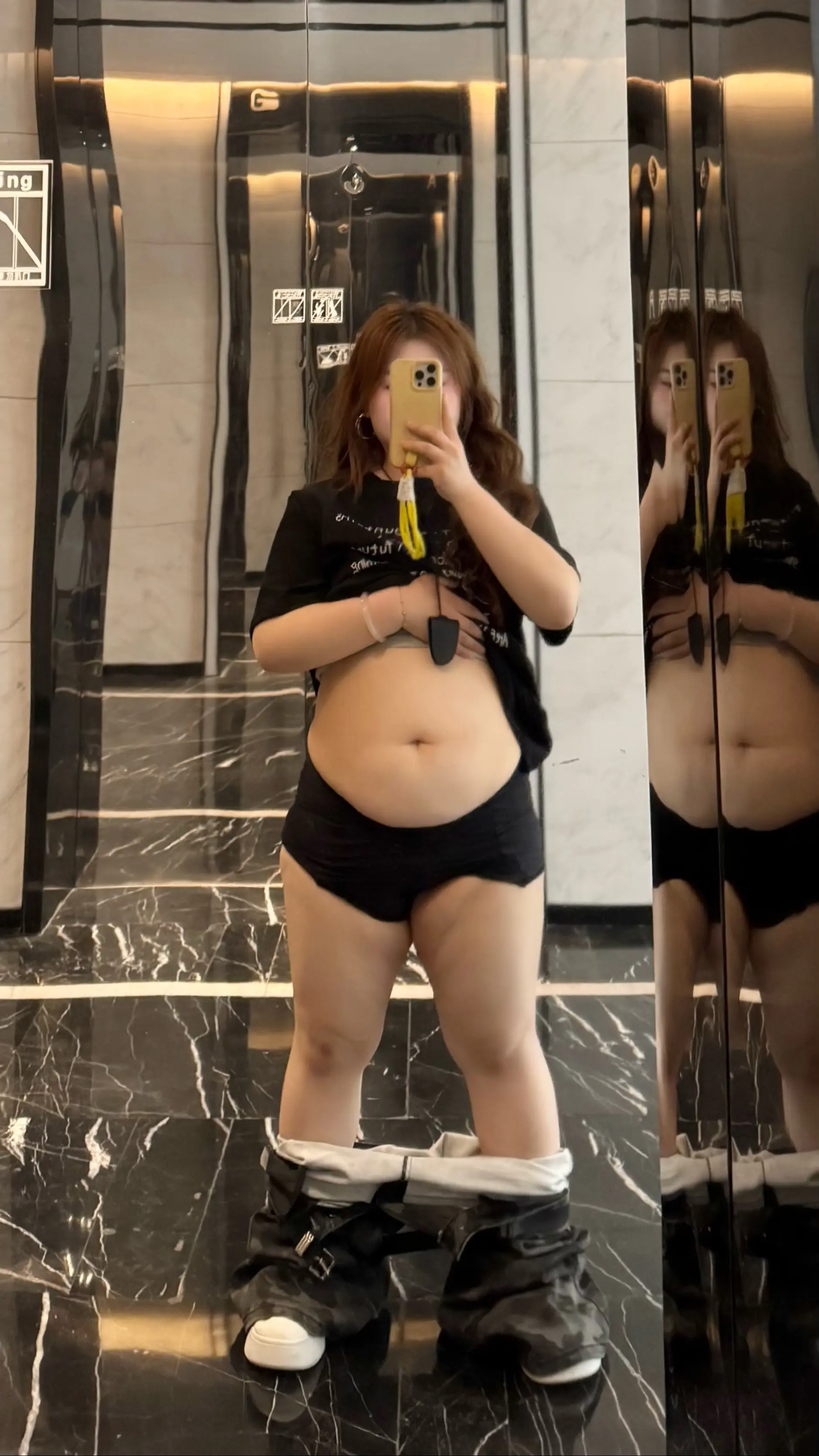 迷彩裤好帅。