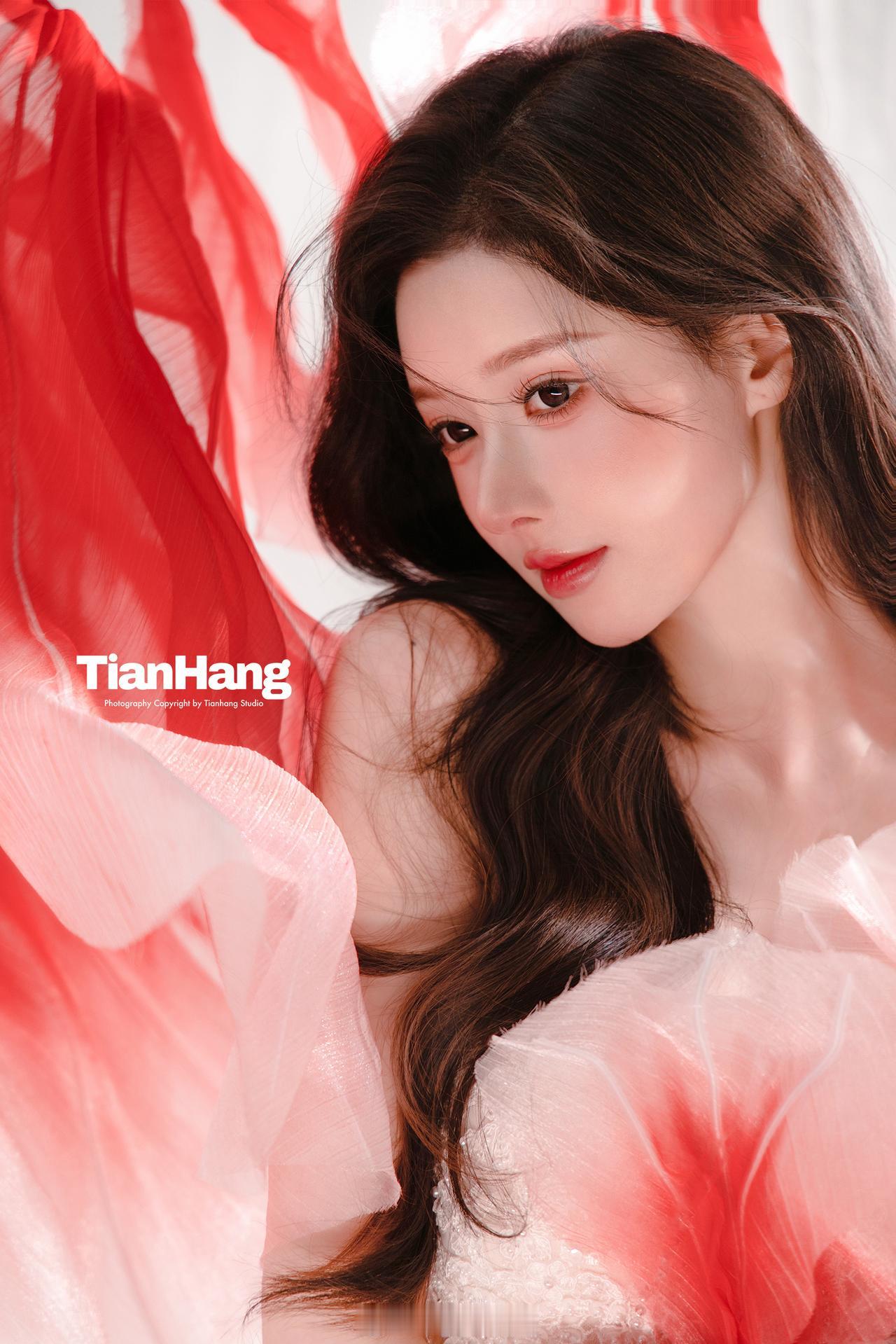 晒图笔记大赛美女穿搭写真