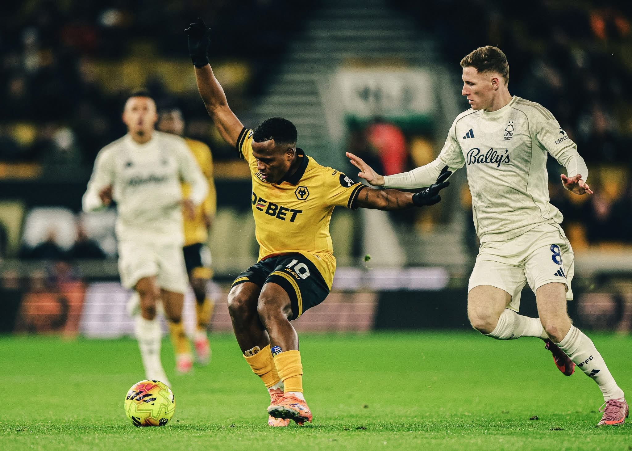 英超史上，同期積分唔超過2分嘅球隊，最後都無一幸免全部降班。開季至今14週比賽，