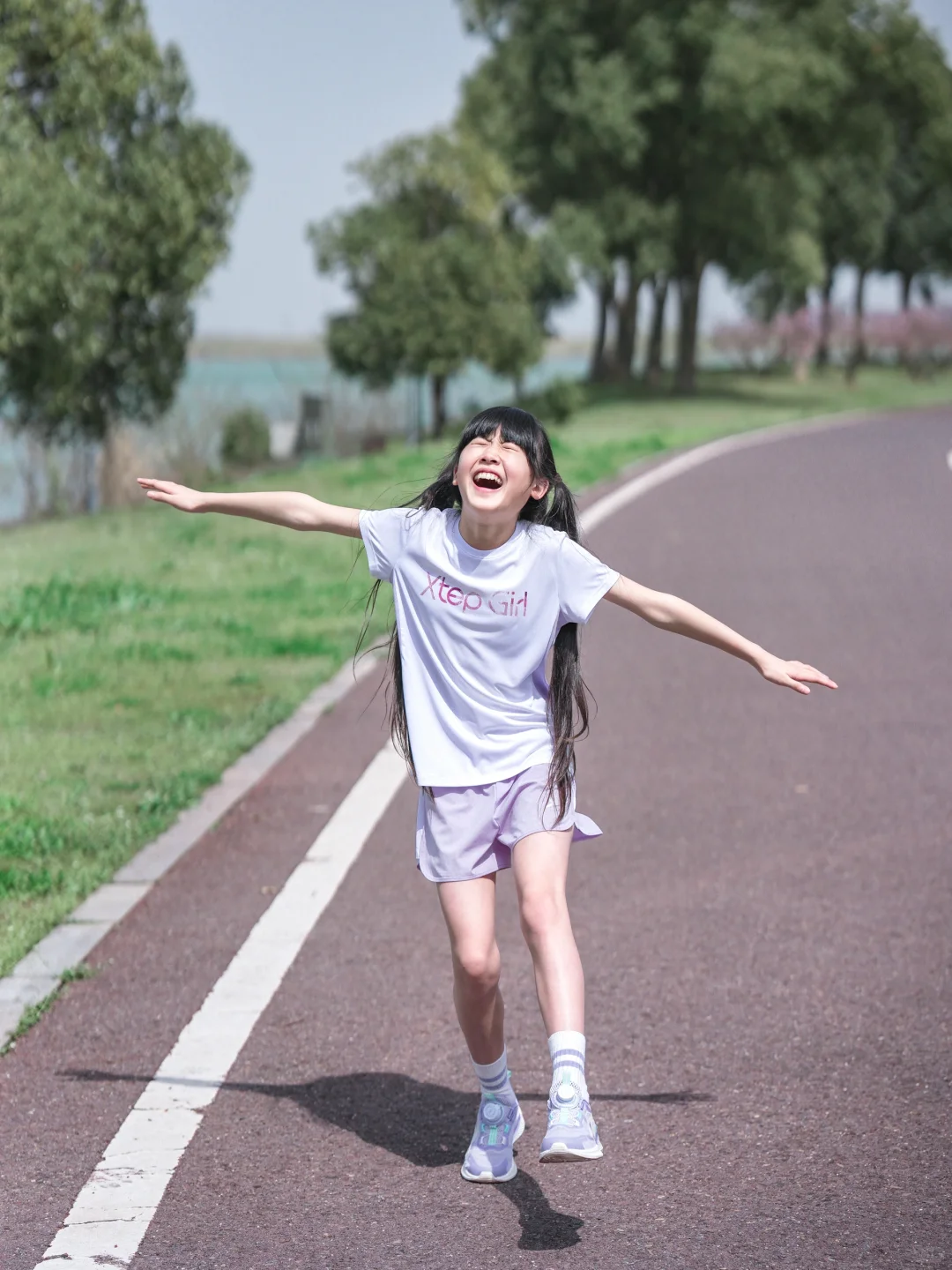 跑起来像一阵风的女孩，就是她了！