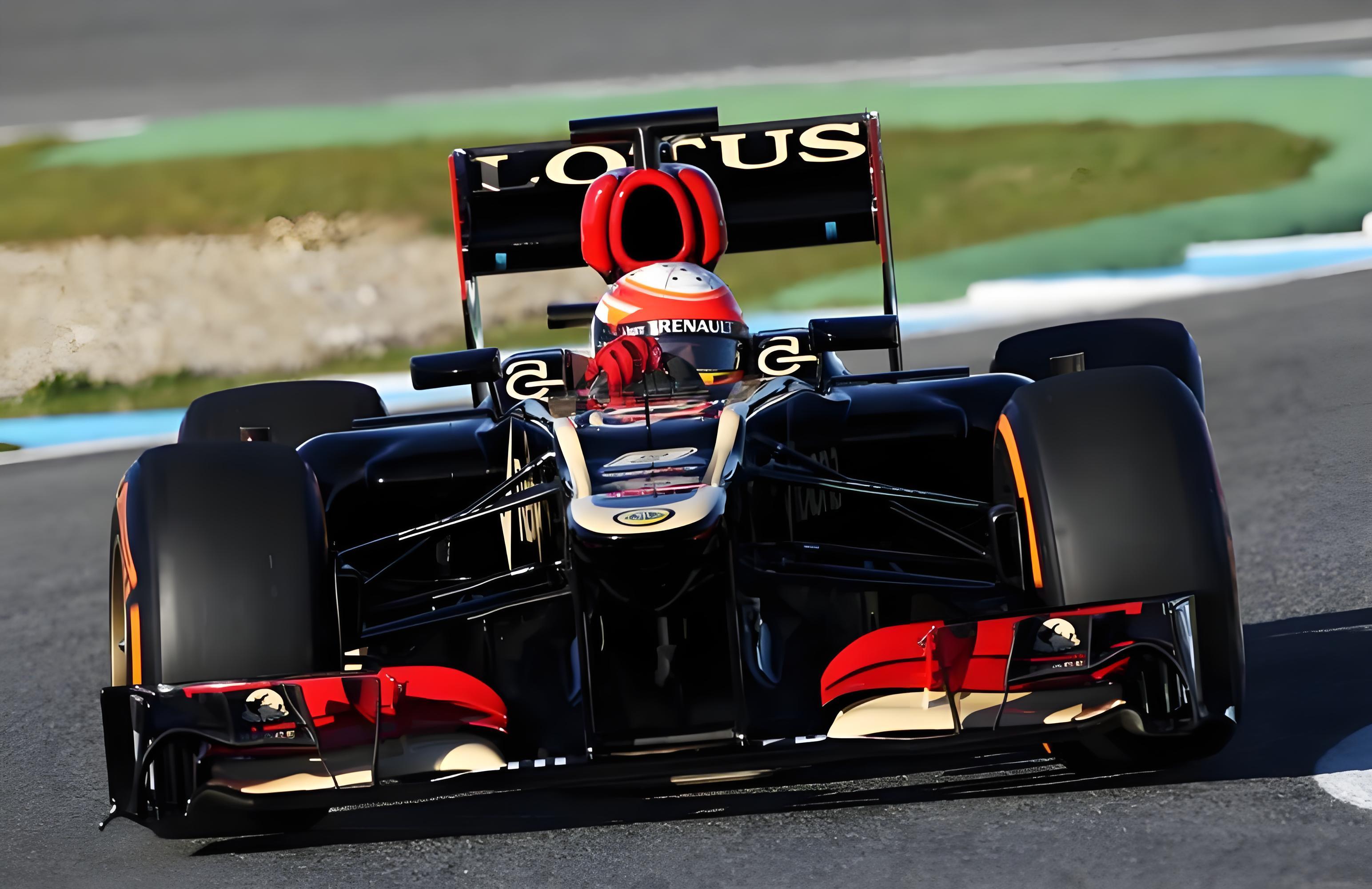 F1赛车为什么躺着开汽场全开 每每看到F1赛车比赛时，除了被速度的魅力所吸引之外